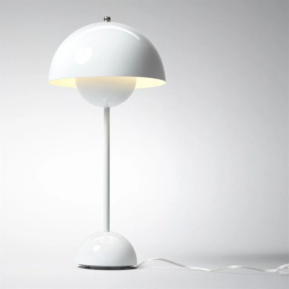 FlowerPot VP3 bordlampe, hvit (offwhite) &Tradition