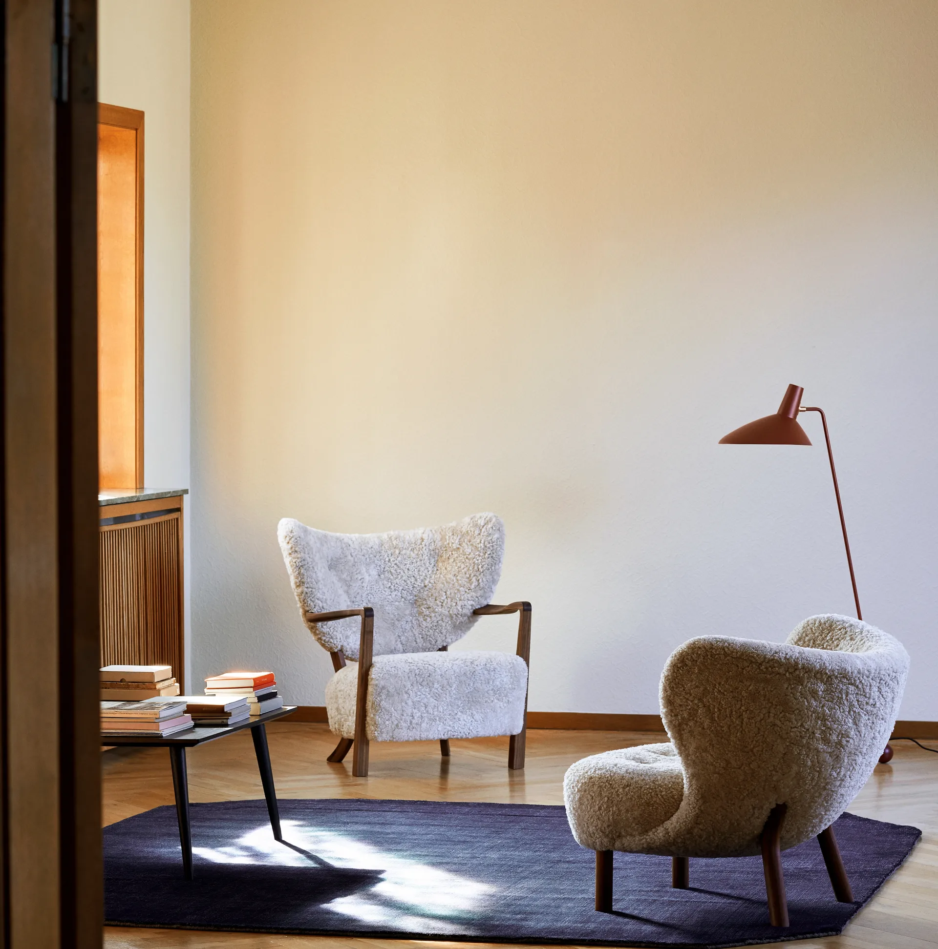 In Between salongbord SK24 90 x 90 cm, Røkt oljet eik &Tradition