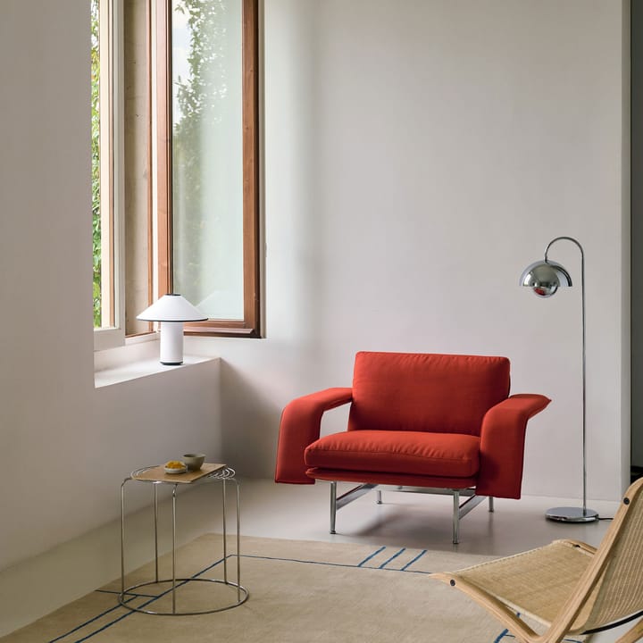 Meantime AV29 lounge lenestol, Pol. aluminium-Fiord 0571 &Tradition