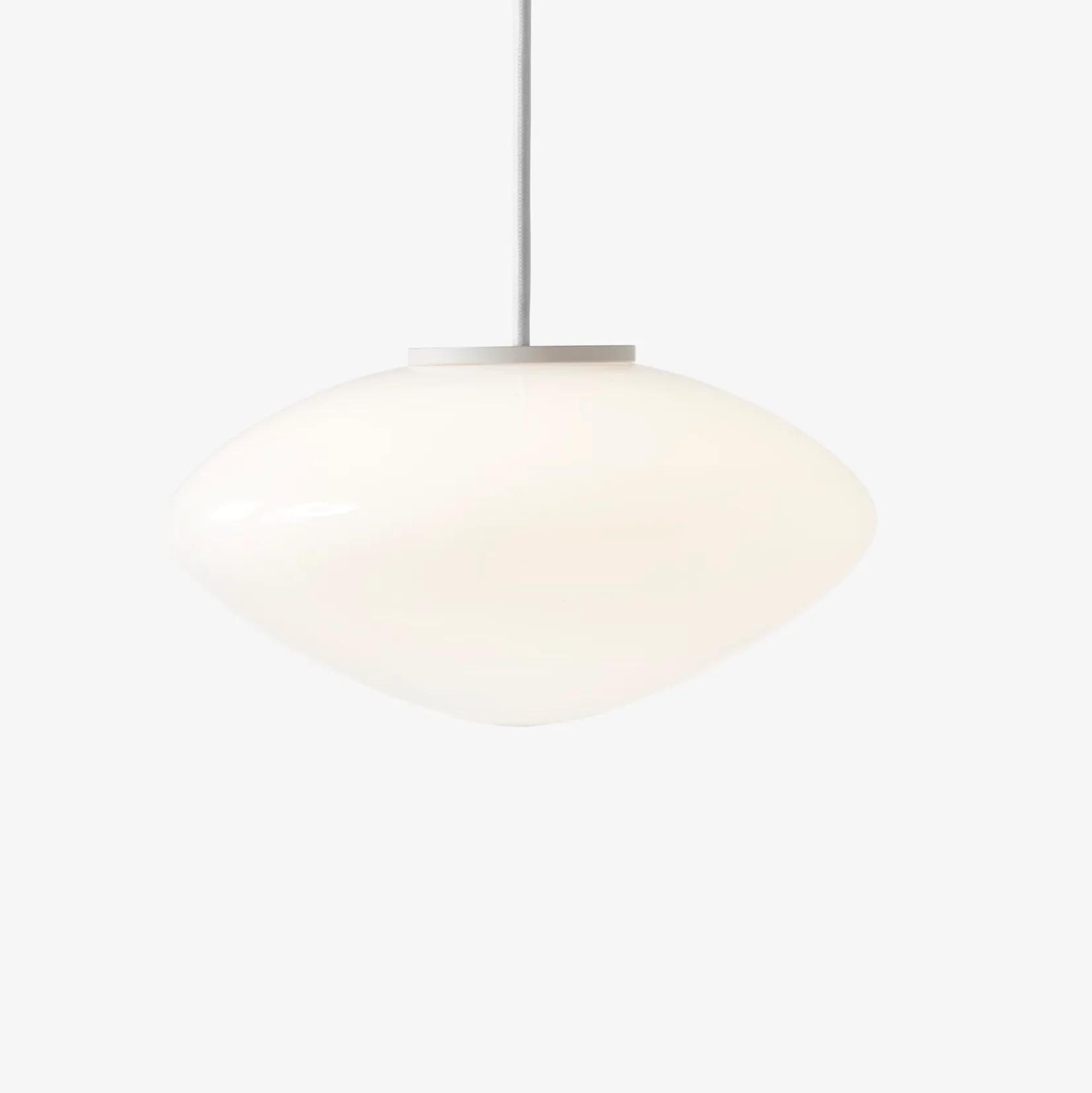 Mist AP15 taklampe Ø 25 cm, Matt White, Glass &Tradition