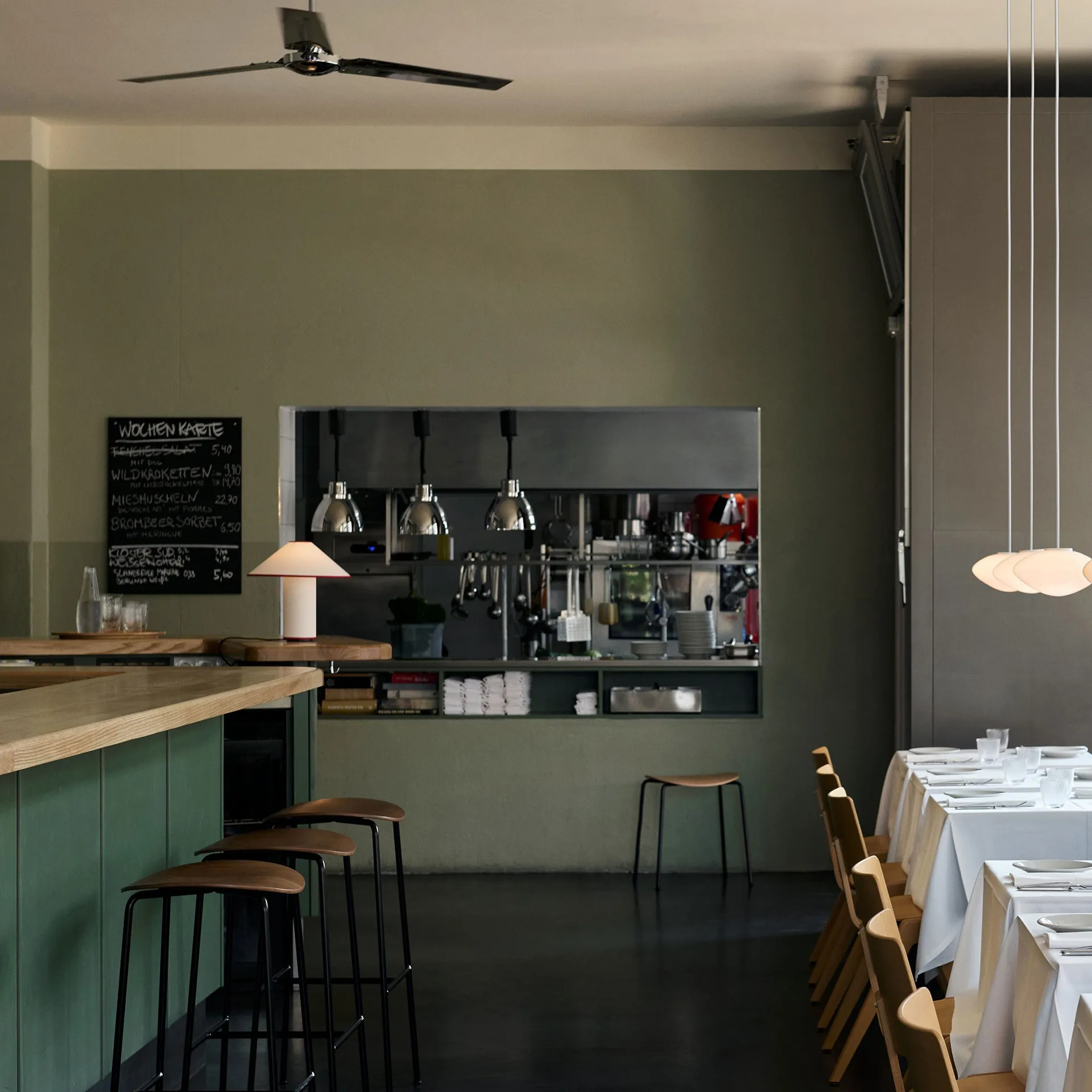 Pavilion AV37 barkrakk 68 cm, Black-lacquered oak &Tradition