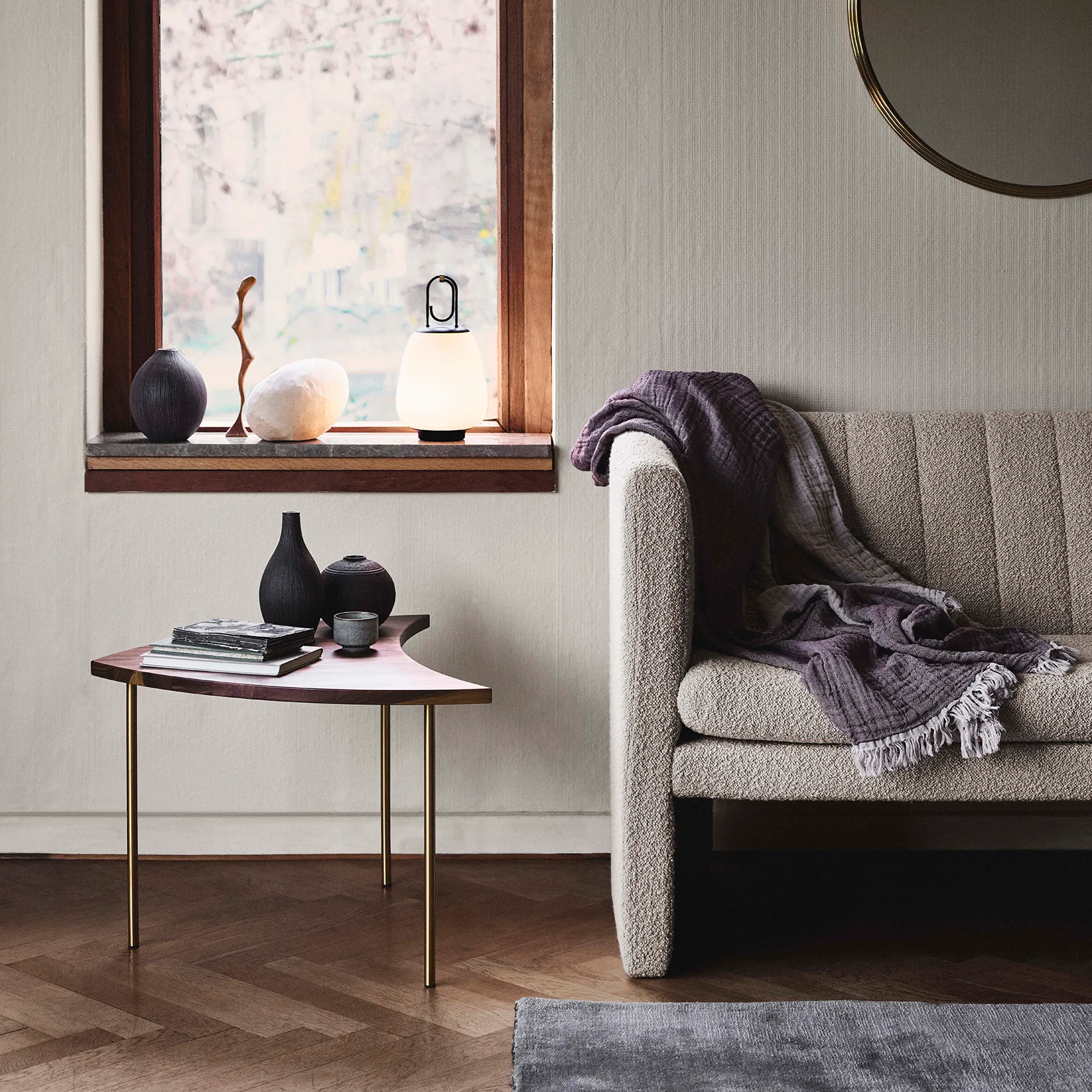 Pinwheel sidebord HM7, Valnøtt &Tradition