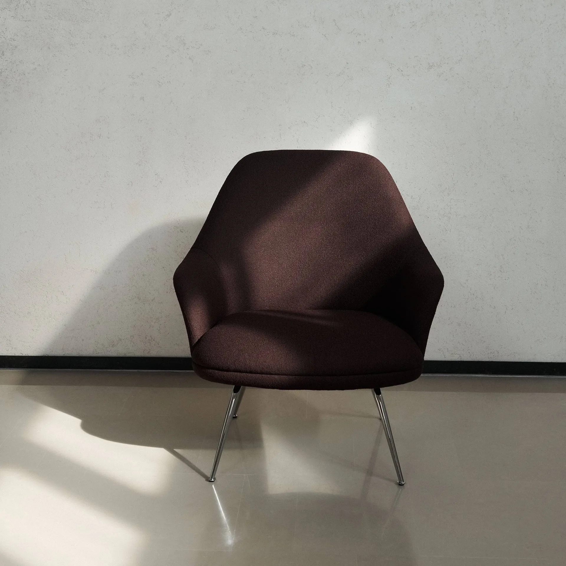 Rely HW139 lounge chair, Saxion 0397-krom &Tradition