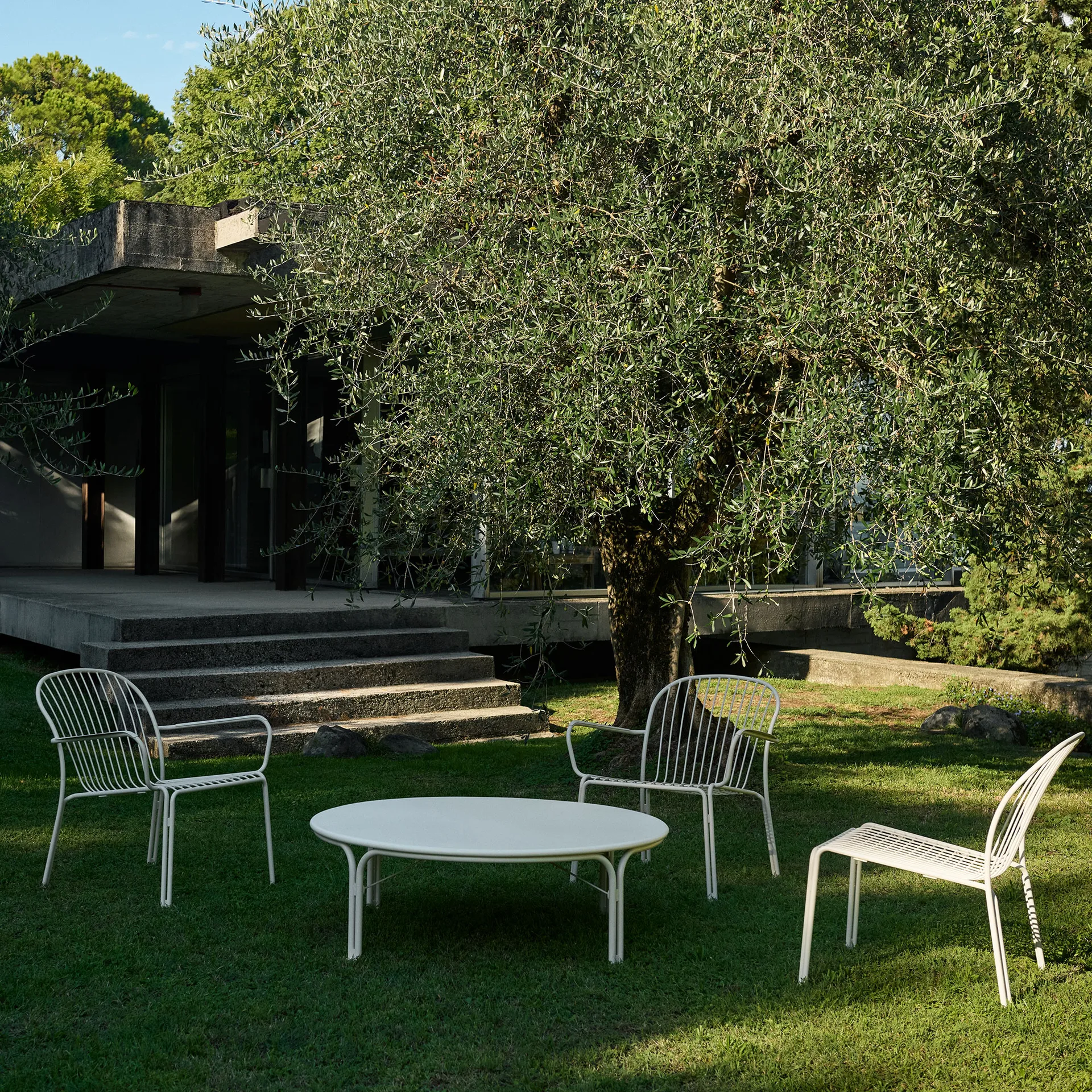 Thorvald SC109 sofabord, Ivory, Ø115 cm &Tradition