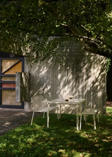 Thorvald SC111 benk - Ivory, 129 cm - &Tradition