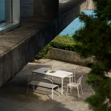 Thorvald SC111 benk - Ivory, 129 cm - &Tradition