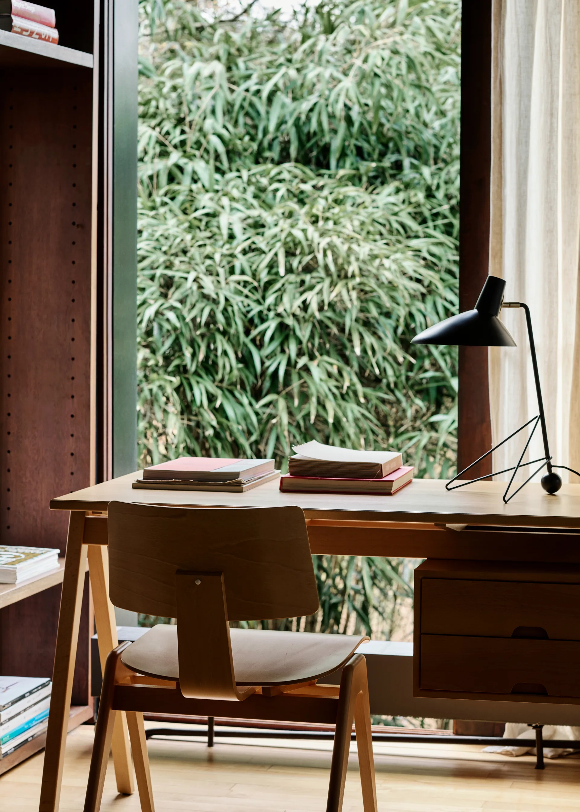 Tripod bordlampe HM9 45 cm, Matt svart &Tradition