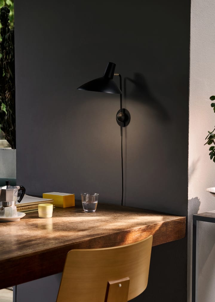 Tripod HM12 vegglampe, Matt svart &Tradition