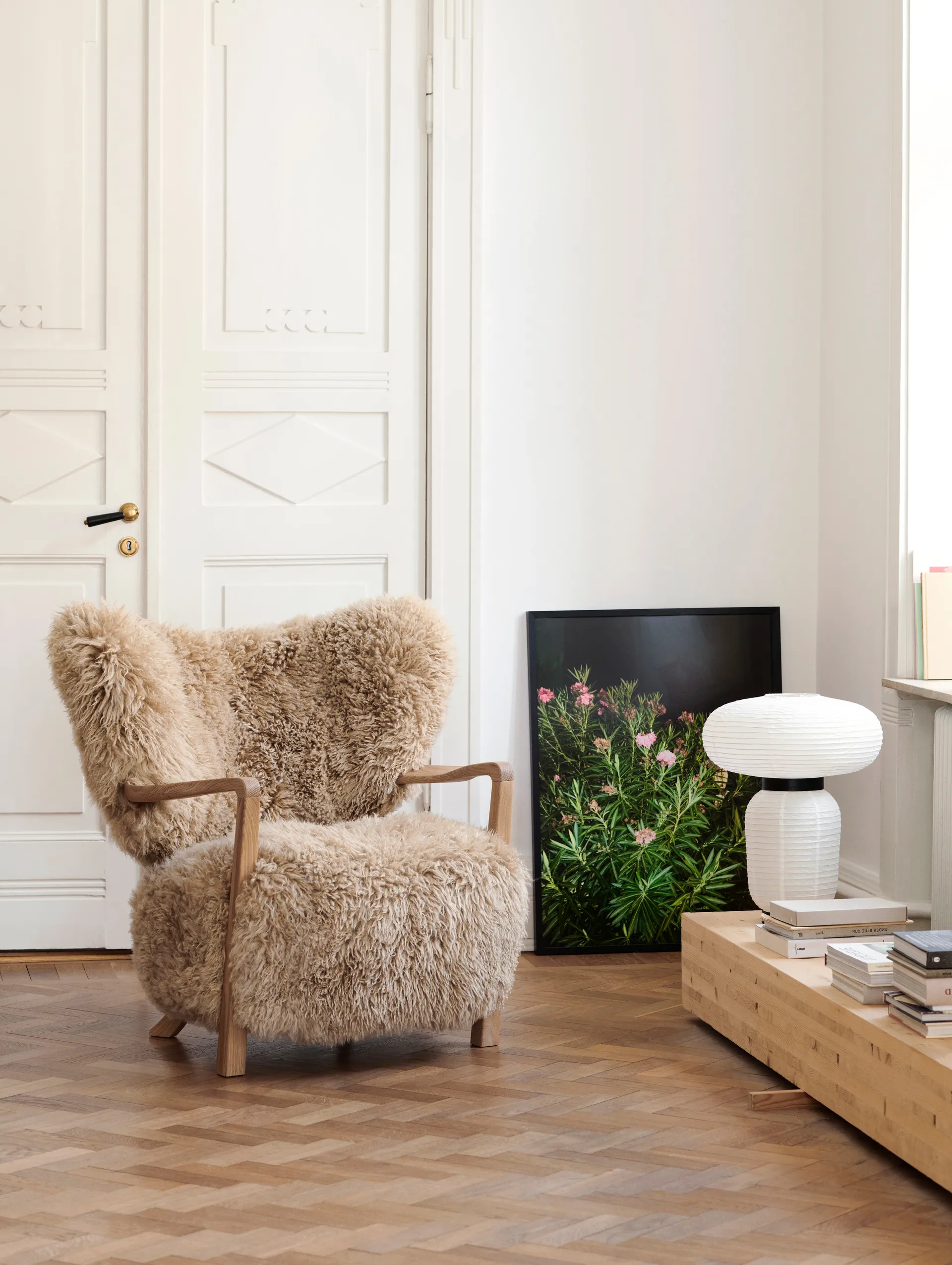 Wulff Lounge Chair ATD2 lenestol, Oljet eik-Sheepskin honey &Tradition