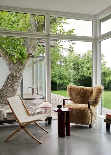 Wulff Lounge Chair ATD2 lenestol - Oljet valnøtt-Sheepskin honey - &Tradition