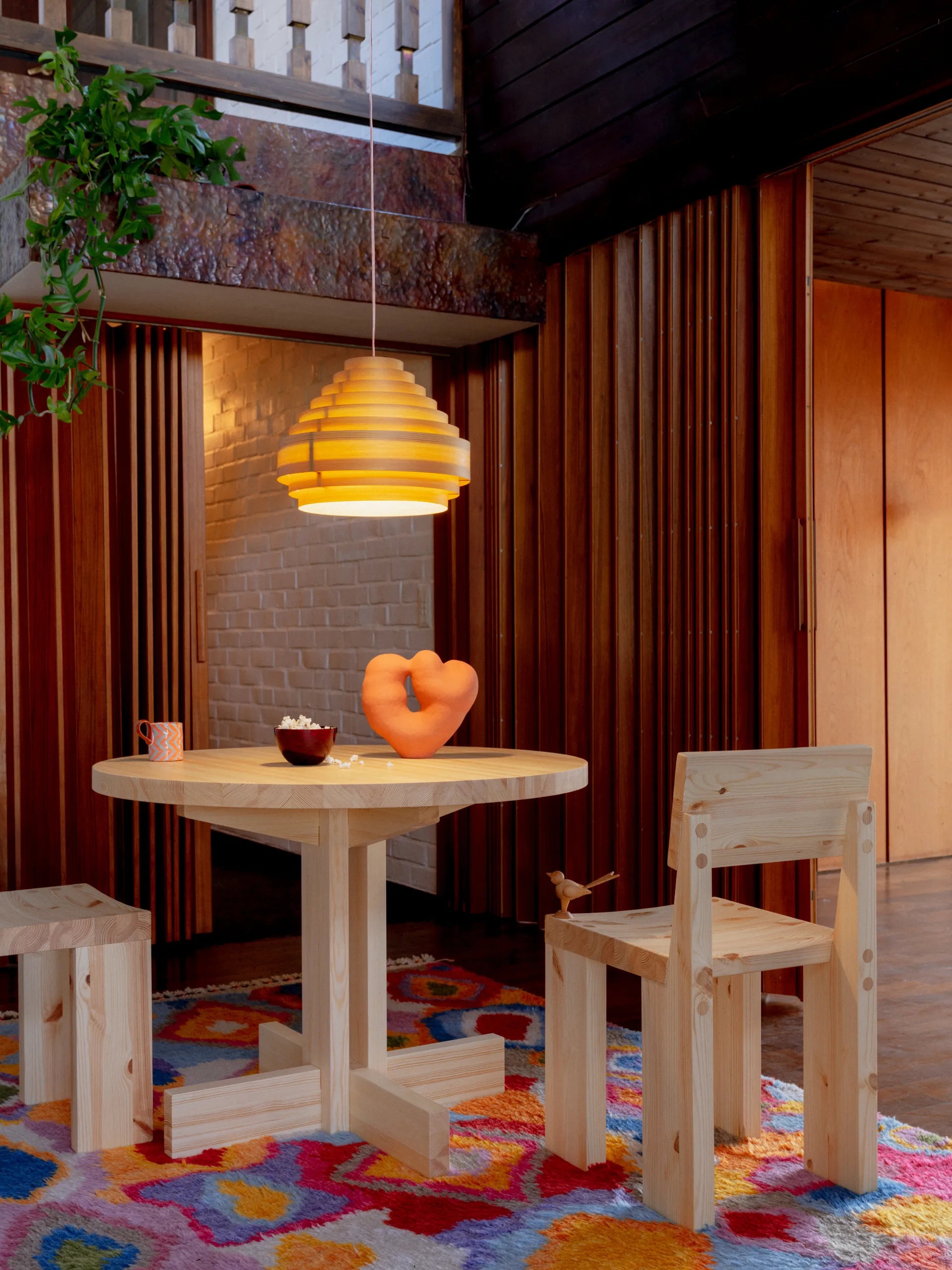 001 Dining Table spisebord, Matt oljevokset furu, Ø100x74 cm Vaarnii