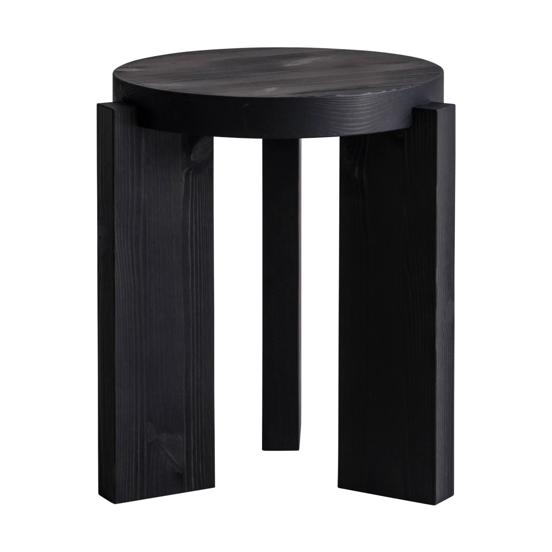 001 Stool rund krakk, Svartbeiset furu, Ø40x44 cm Vaarnii