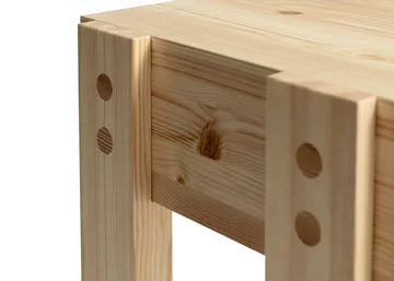 003 Stilts Side Table sidebord - Matt oljevokset furu 40x36x45 cm - Vaarnii