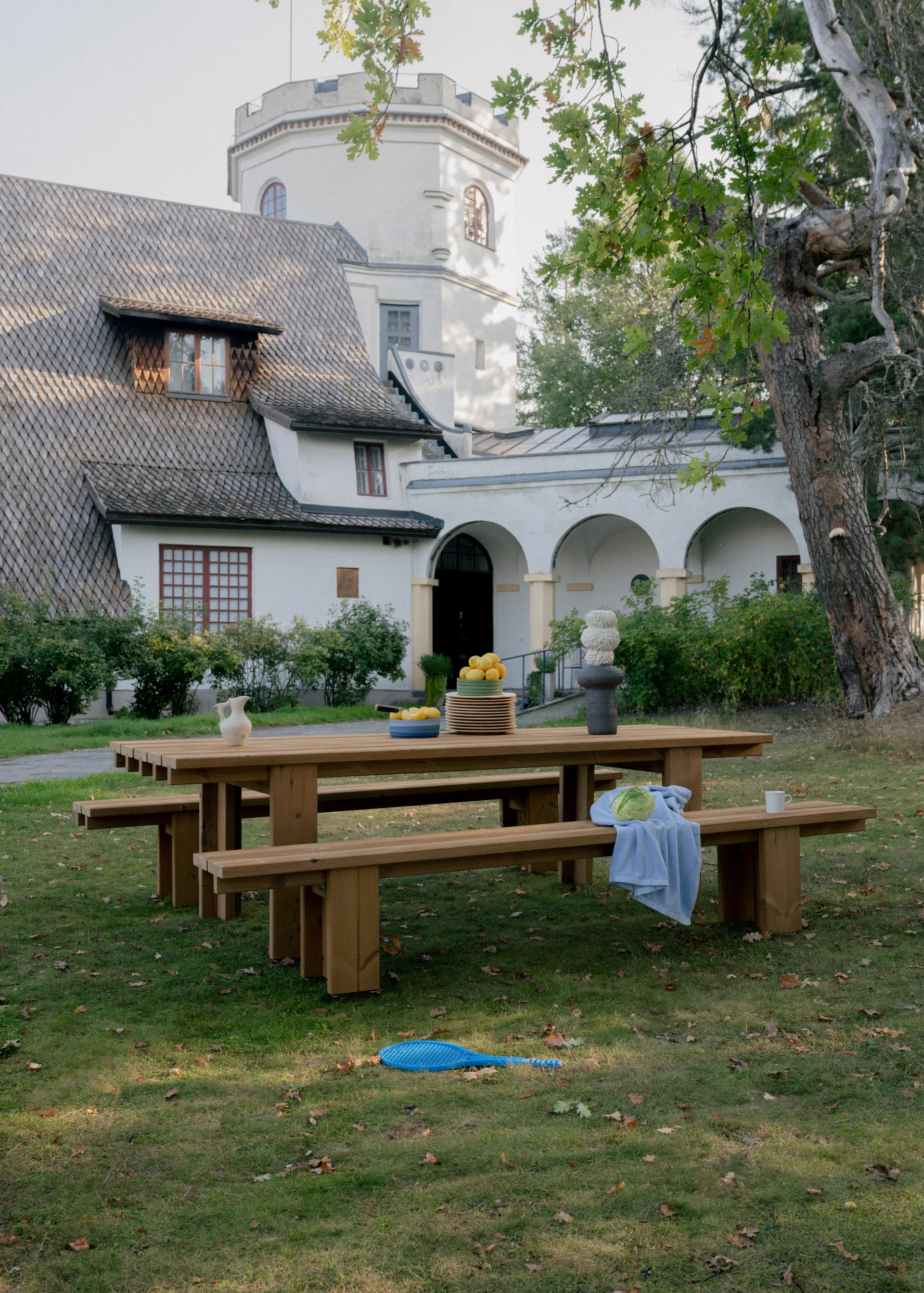 013 Osa Outdoor Bench benk, Varmebehandlet furu, 333x37x49 cm Vaarnii