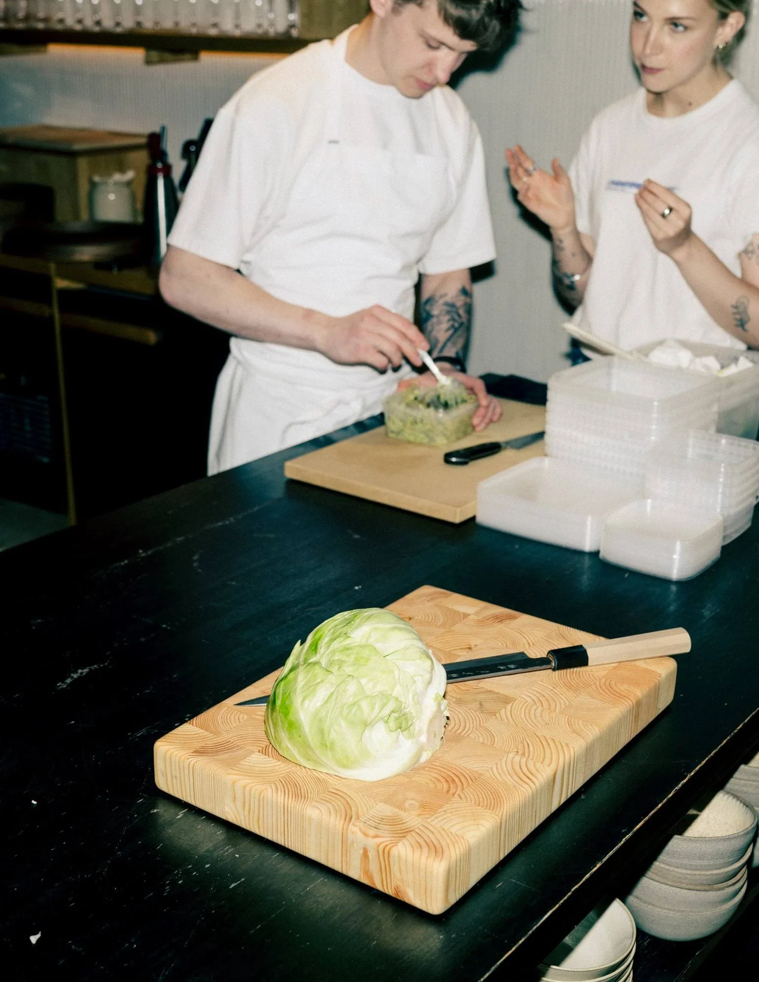 019 Syy Chopping Board skjærefjøl, Paraffinoljebehandlet furu, large 31x43x5 cm Vaarnii