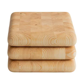 019 Syy Chopping Board skjærefjøl - Paraffinoljebehandlet furu, medium 26x35x5 cm - Vaarnii