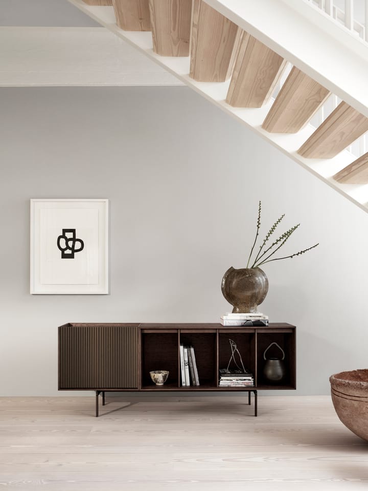 Vipp Cabinet H1 sideboard med ben, Dark oak-marble, dører Vipp