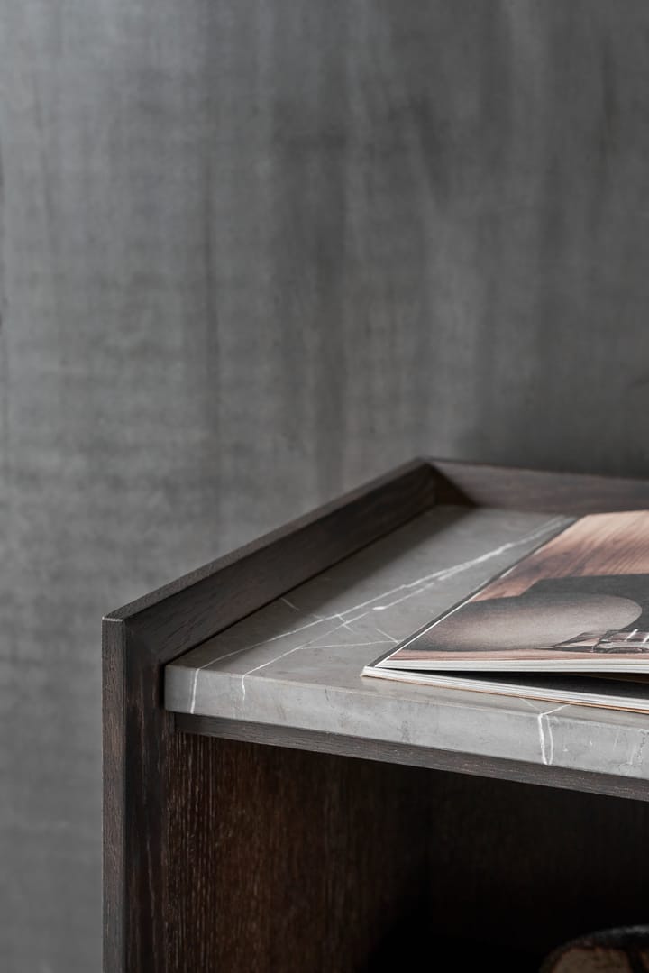 Vipp Cabinet H3 sideboard med ben, Dark oak-marmor Vipp