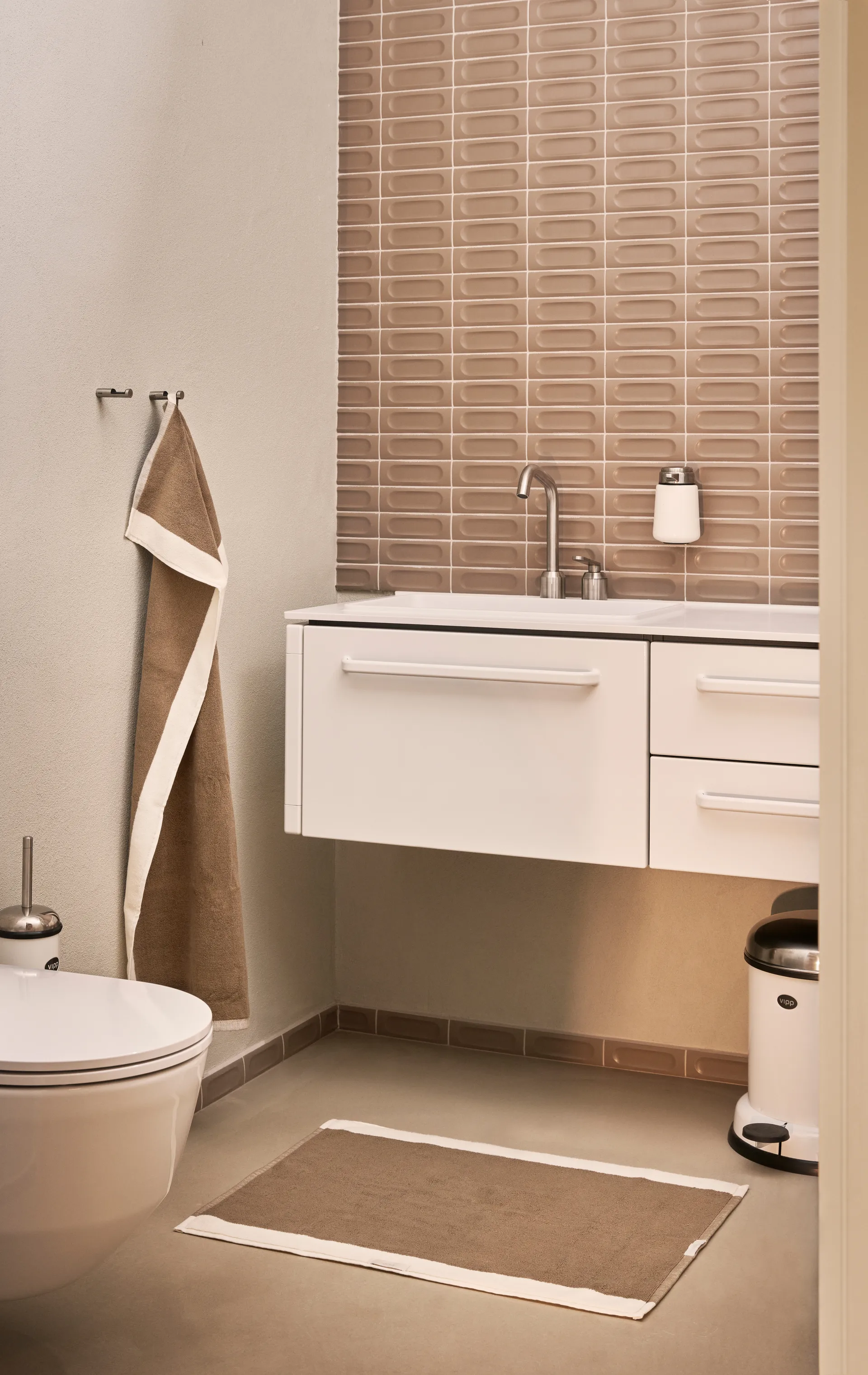 Vipp104 badehåndkle, Taupe, 76x135 cm Vipp