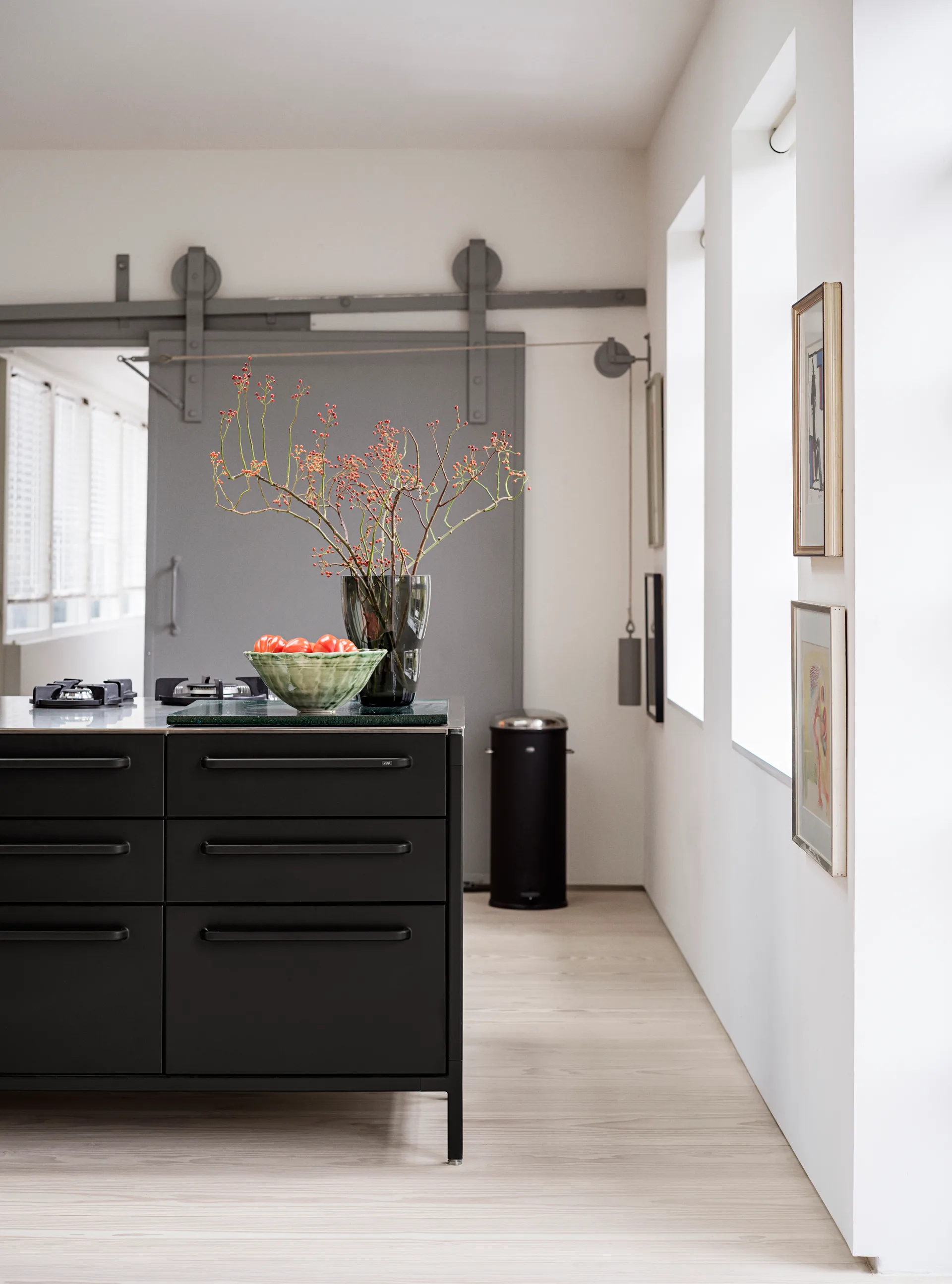 Vipp248 vas glass 29,8 cm, Røkt grå Vipp