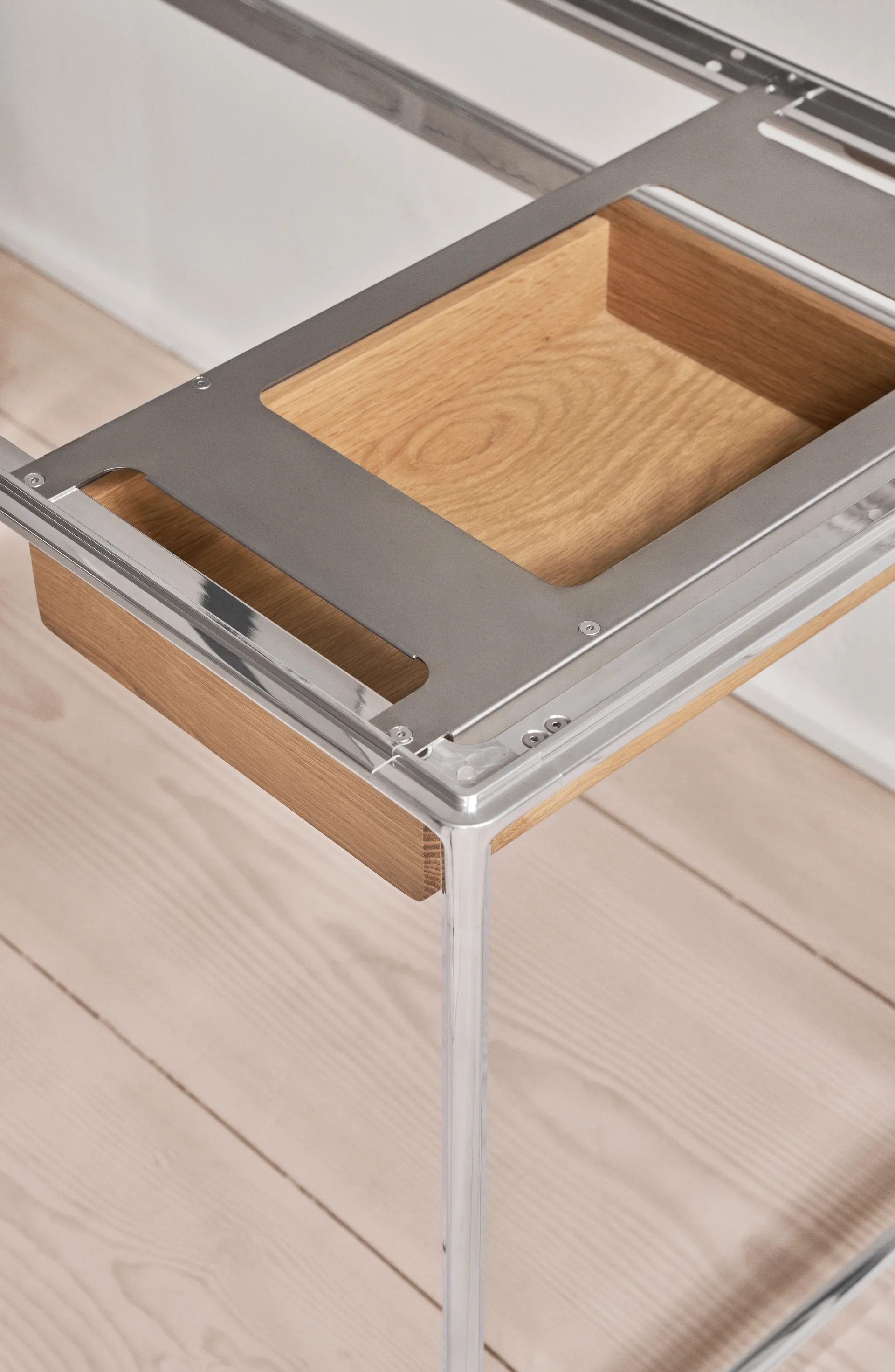 Vipp430 Studio Desk skrivebordsskuff 56x29x20 cm, Light oak Vipp