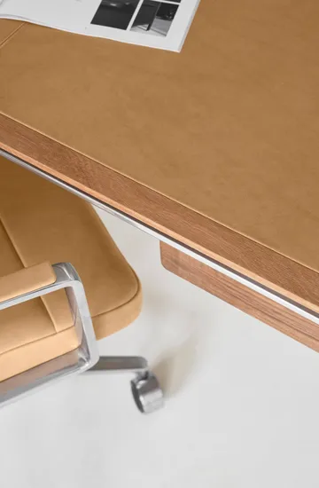 Vipp432 skrivebord - Camel leather-light oak - Vipp