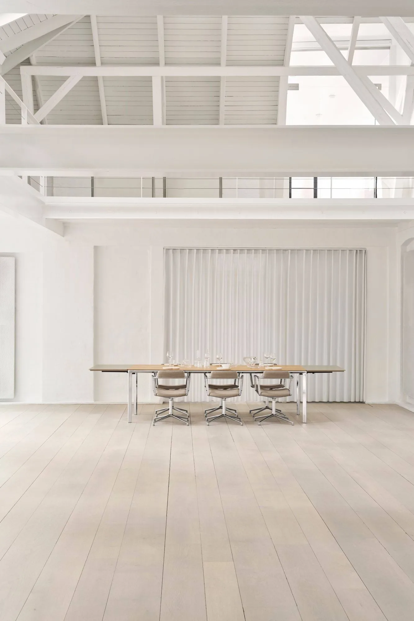 Vipp434 spisebord, Light oak, large Vipp
