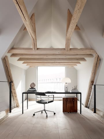 Vipp452 Swivel kontorstol med hjul - Pol. aluminium-black leather - Vipp