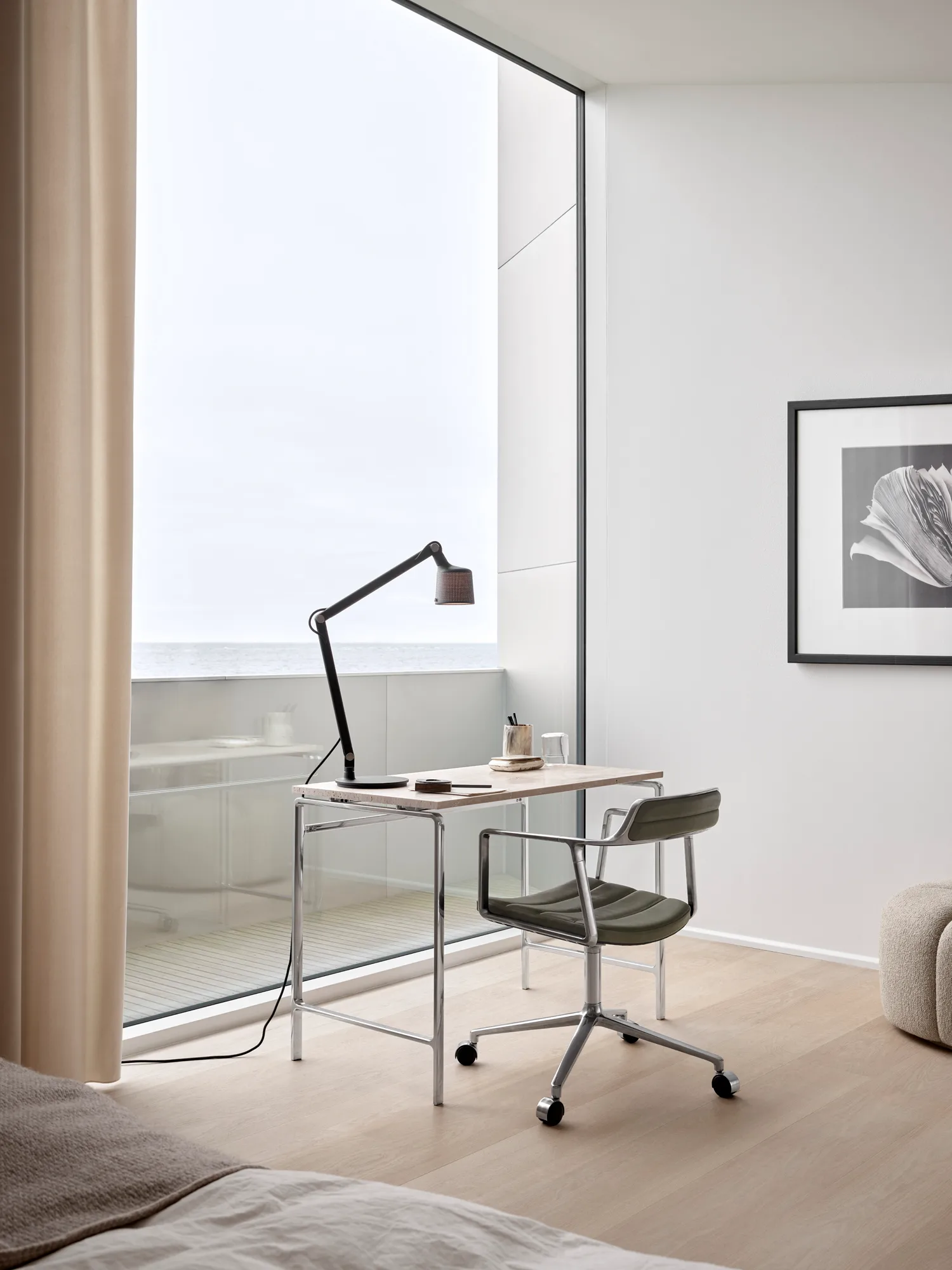 Vipp452 Swivel kontorstol med hjul, Pol. aluminium-bosco green Vipp