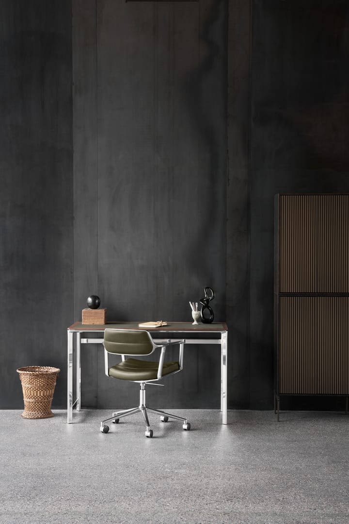 Vipp453+ Swivel kontorstol med hjul, Pol. aluminium-black leather Vipp