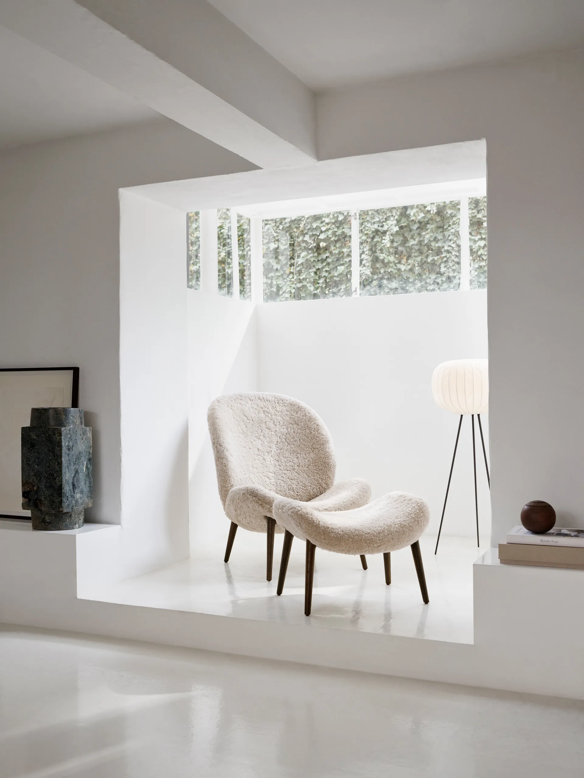 Vipp466 Lodge loungestol, Dark oak-Curly 09 Vipp