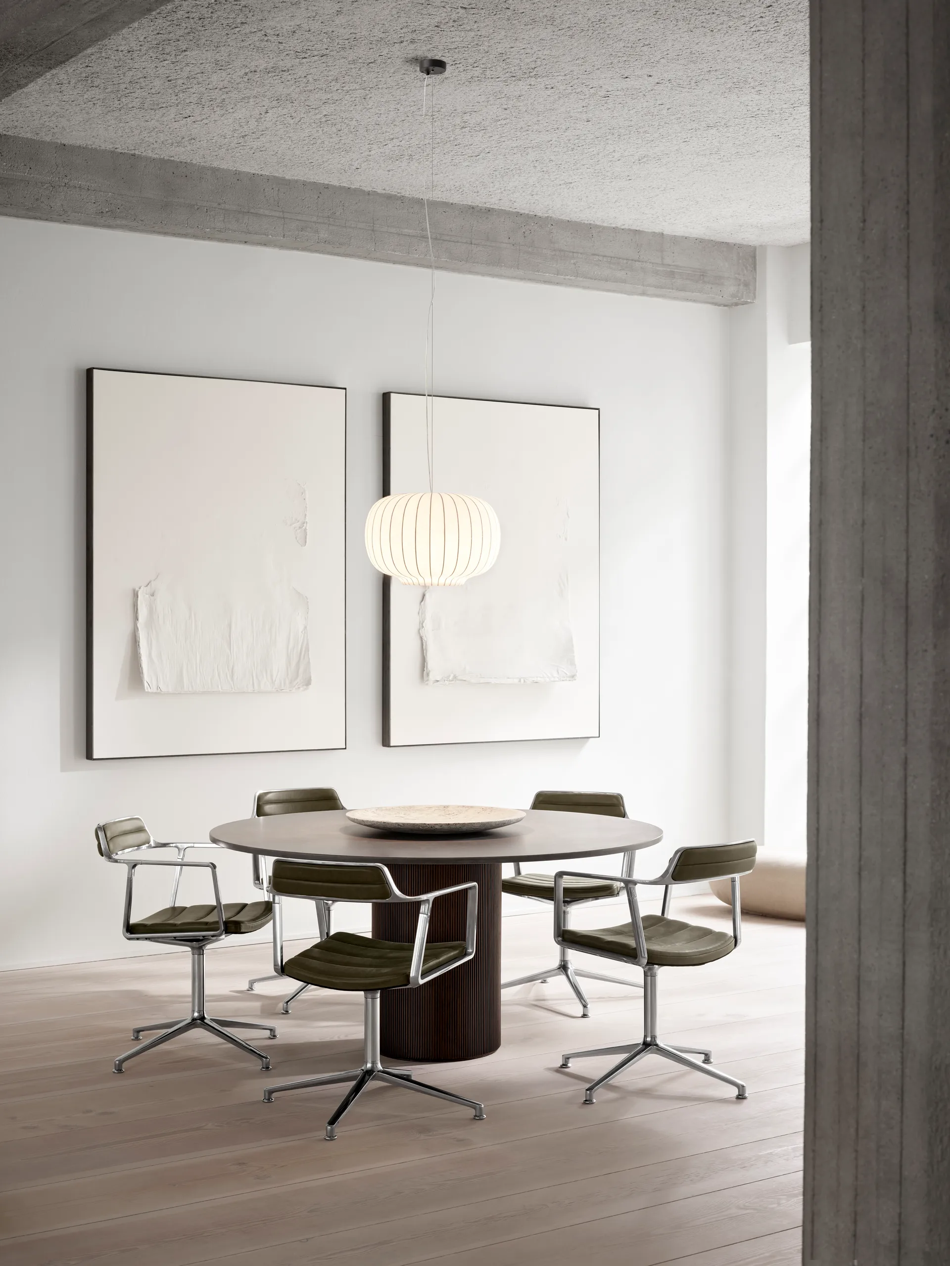 Vipp494 Cabin spisebord Ø130 cm, Grey marble-dark oak Vipp