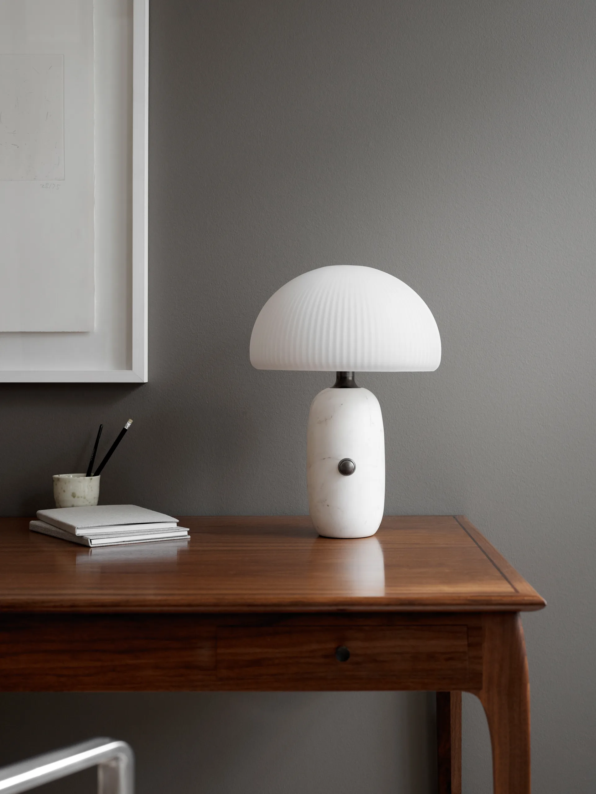 Vipp591 Sculpture bordlampe liten 39 cm, White marble Vipp