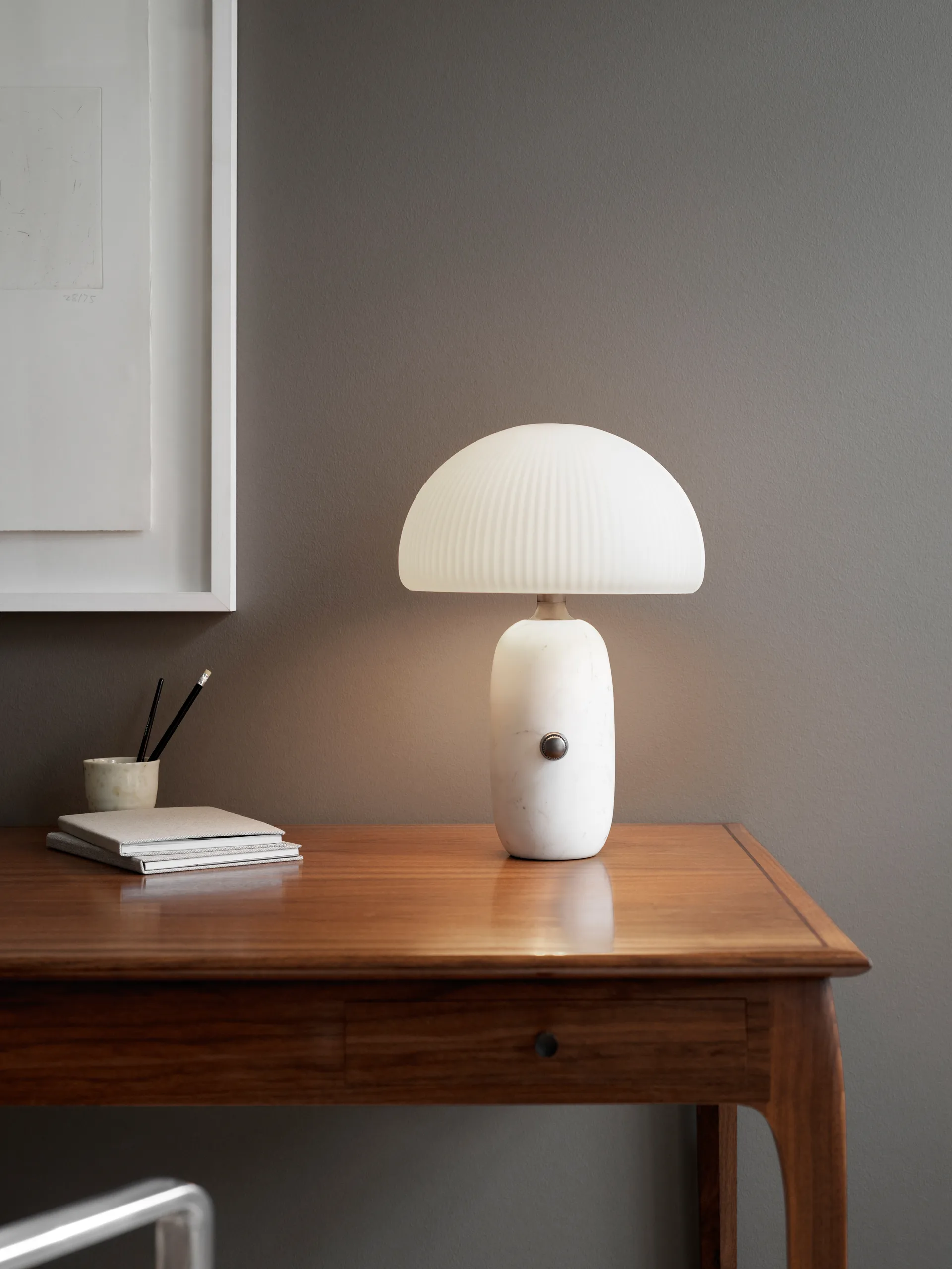 Vipp591 Sculpture bordlampe liten 39 cm, White marble Vipp