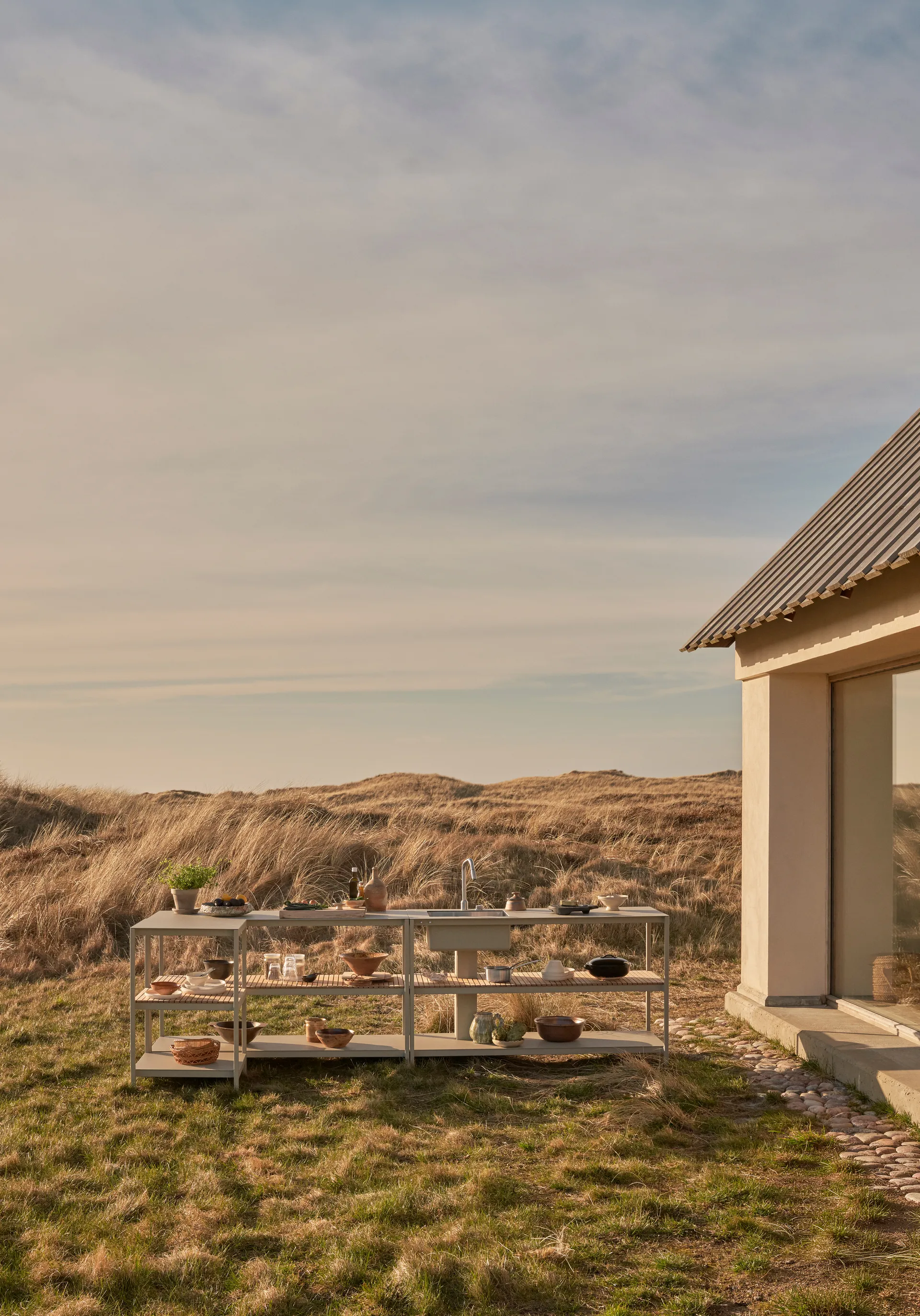 Vipp741 Open-Air kjøkkenmodul large, Warm grey, 154x59x93 cm Vipp