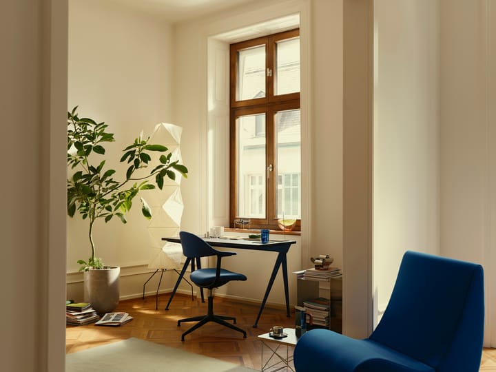 Akari UF4-33N gulvlampe 190 cm, Hvit Vitra