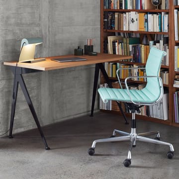Compas Direction skrivebord - Dark oak-Deep black - Vitra
