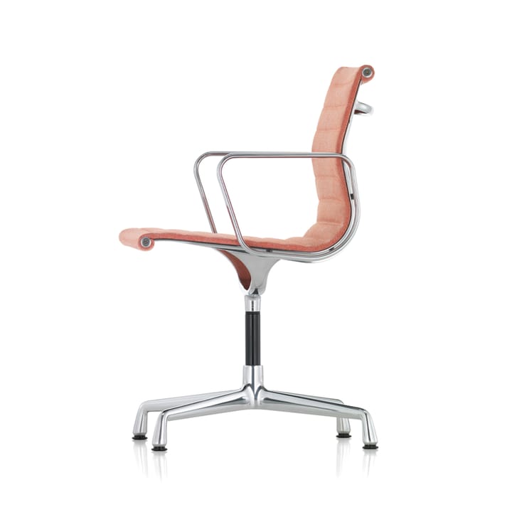 EA 104 armlenestol - Hopsak 17 nude/ivory-polert aluminium - Vitra