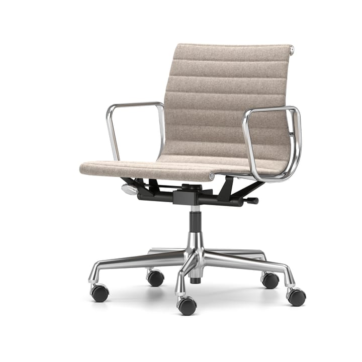 EA 117 stol høy- og senkbar polert krom - Fossil myke hjul brems - Vitra