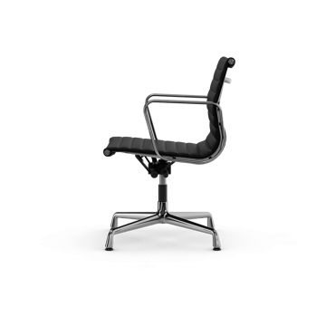 EA132 Aluminium Chair kontorstol filt glidere - 66 nero black leather-polished - Vitra