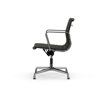 EA132 Aluminium Chair kontorstol filt glidere - 69 umbra grå lær L50-polert - Vitra