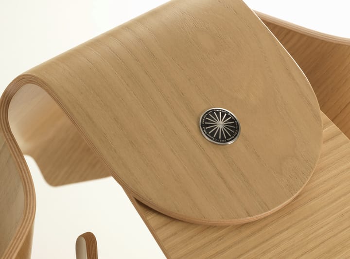 Eames elephant krakk/dekorasjon, Natural lakkert chestnut Vitra
