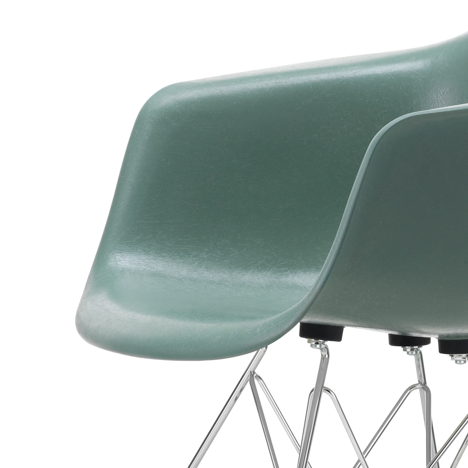 Eames fiberglass armchair DAR armlenestol, Sea foam green-Chrome Vitra
