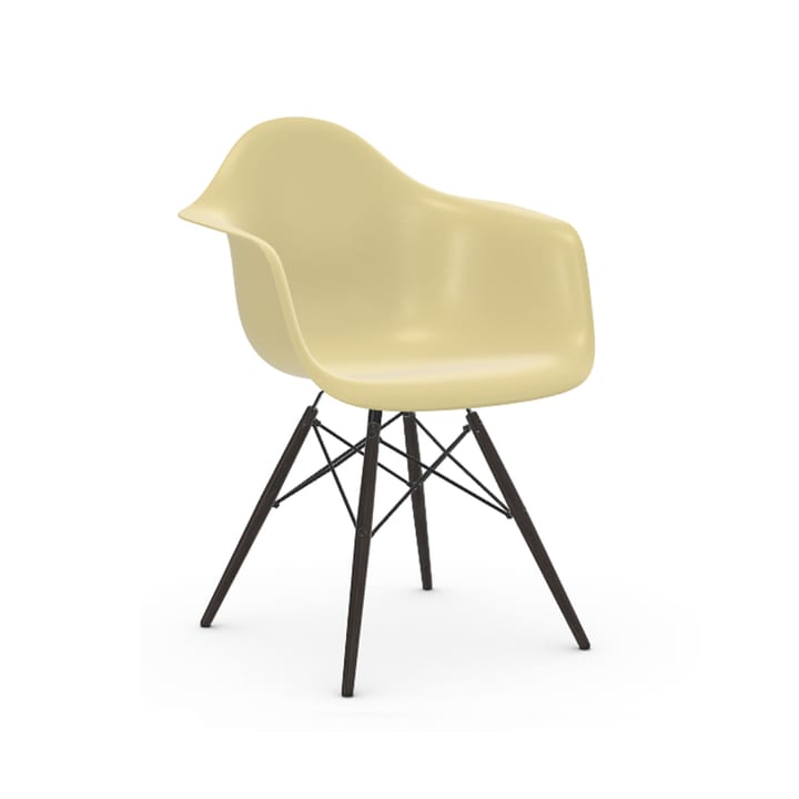 Eames Fiberglass Armchair DAW armlenestol, Parchment-svartebeiset lønnben Vitra