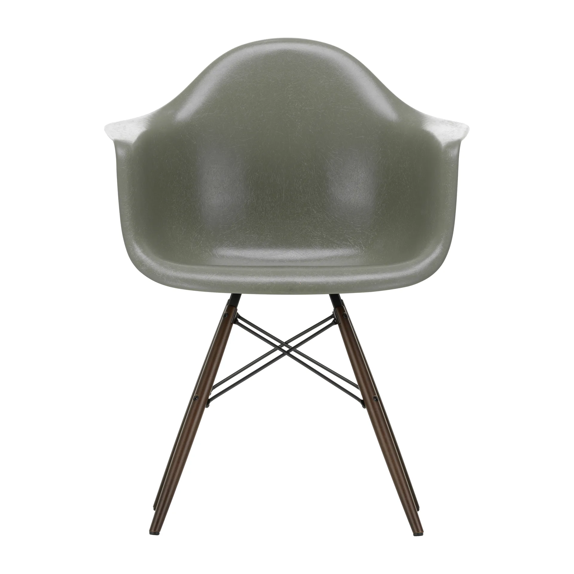Eames Fiberglass Armchair DAW armlenestol, raw umber, brunbetsede lønnben Vitra
