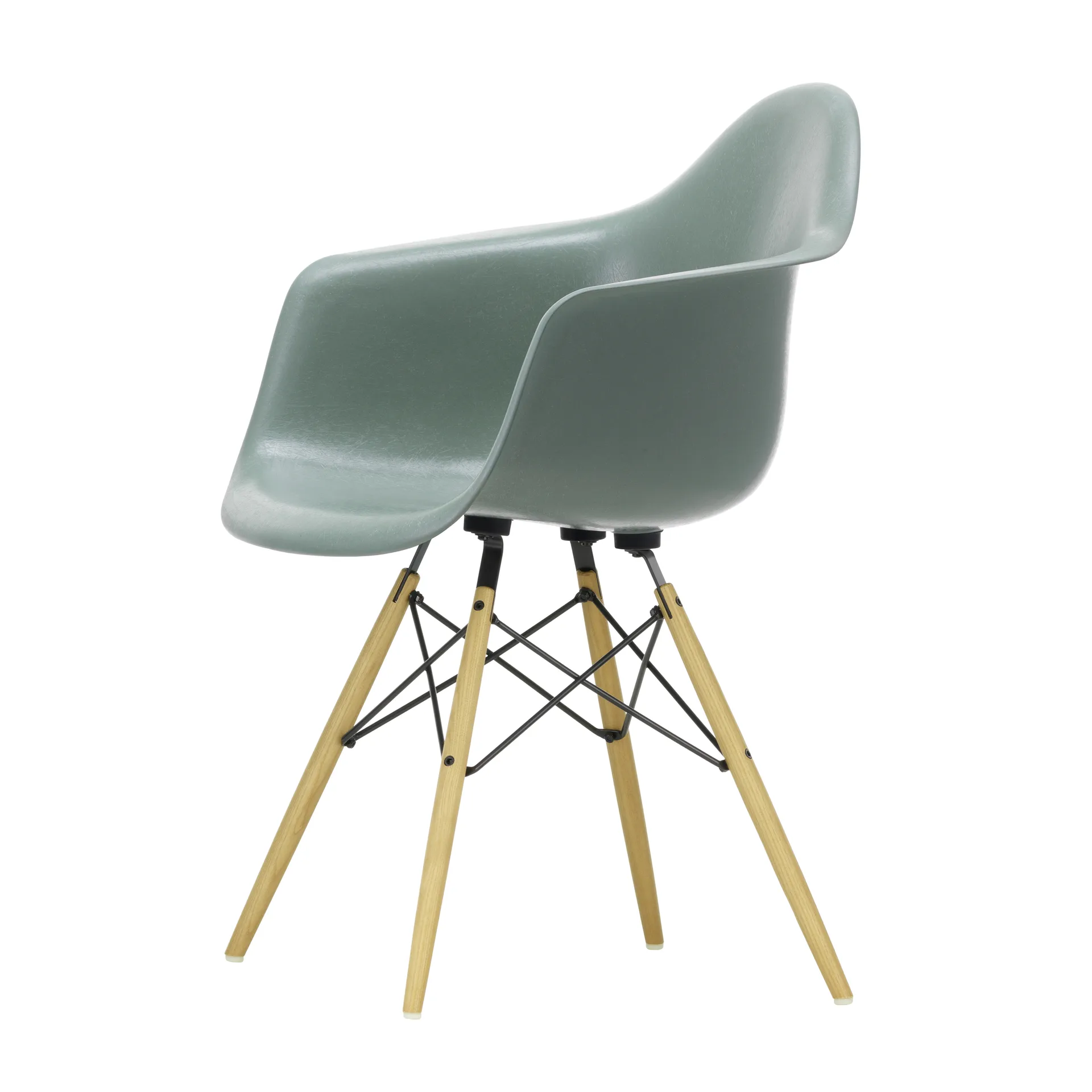 Eames Fiberglass Armchair DAW armlenestol, sea foam green, askben Vitra