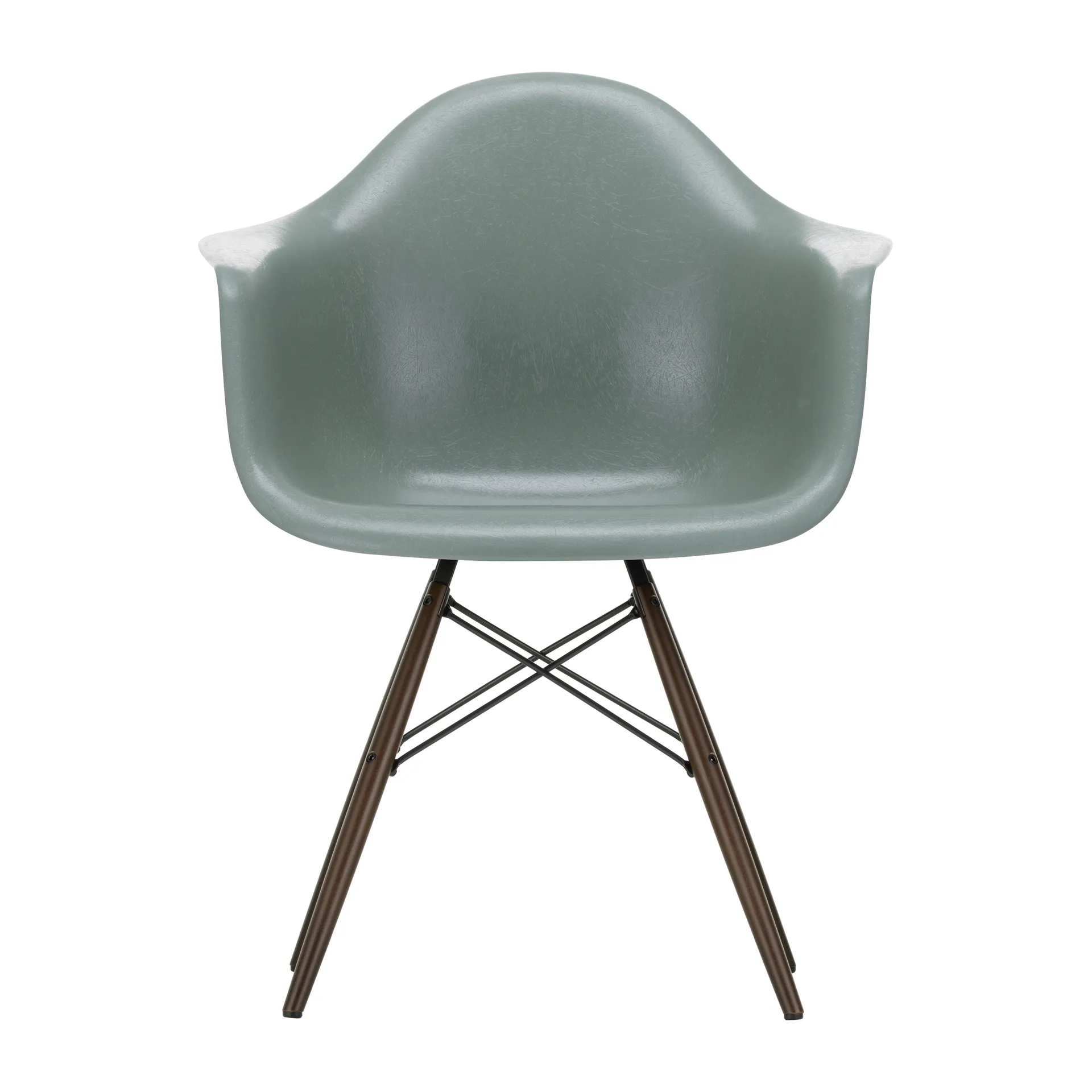 Eames Fiberglass Armchair DAW armlenestol, Sea foam green-dark maple Vitra