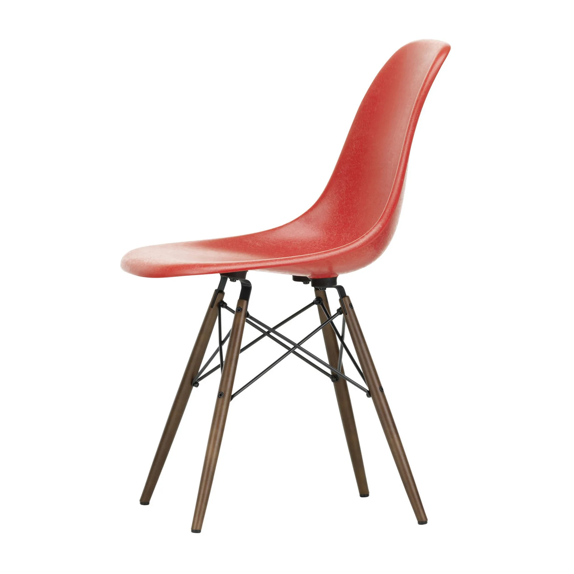 Eames Fiberglass Chairs DSW stol, classic red, brunbeisede lønnben Vitra