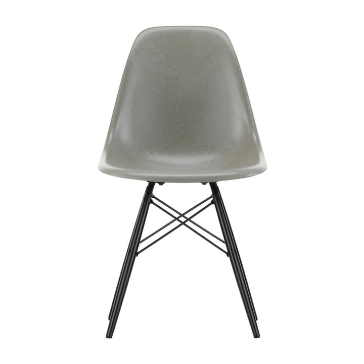 Eames Fiberglass Chairs DSW stol - raw umber, brunbetsede lønnben - Vitra