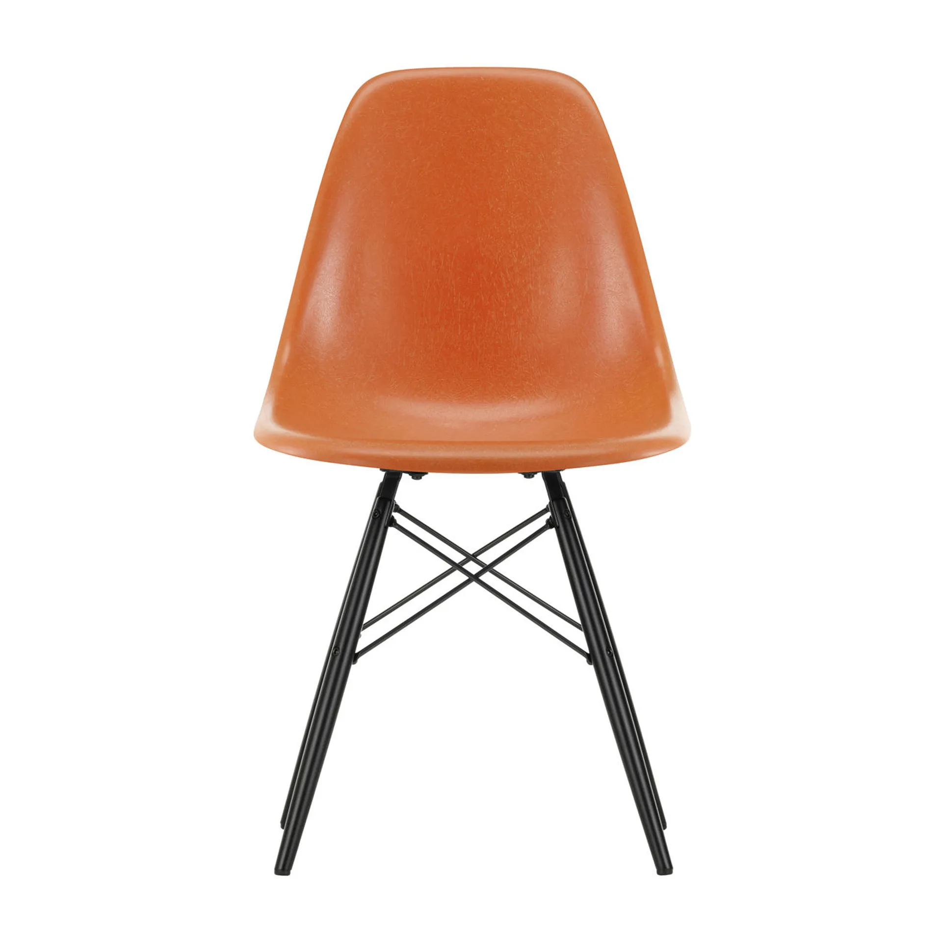 Eames Fiberglass Chairs DSW stol, red orange, svartbeiset lønnben Vitra
